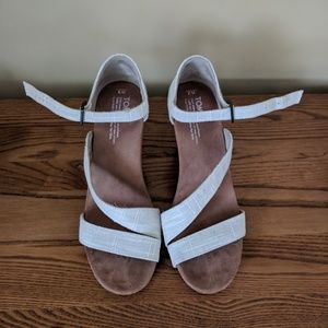 Toms wedges